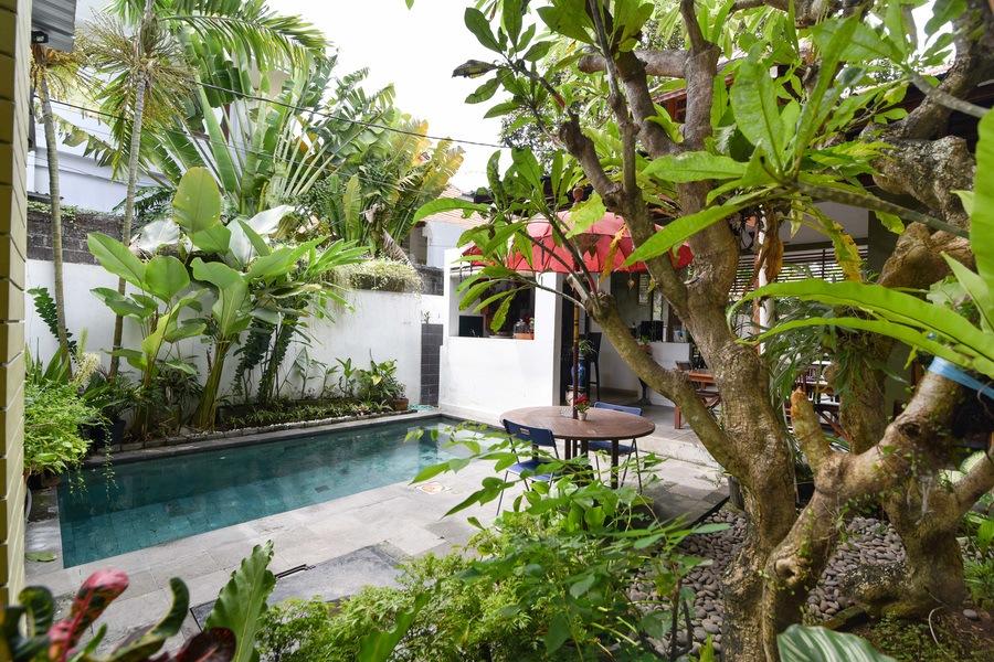 Hôtel Reddoorz Near Pantai Sanur Extérieur photo