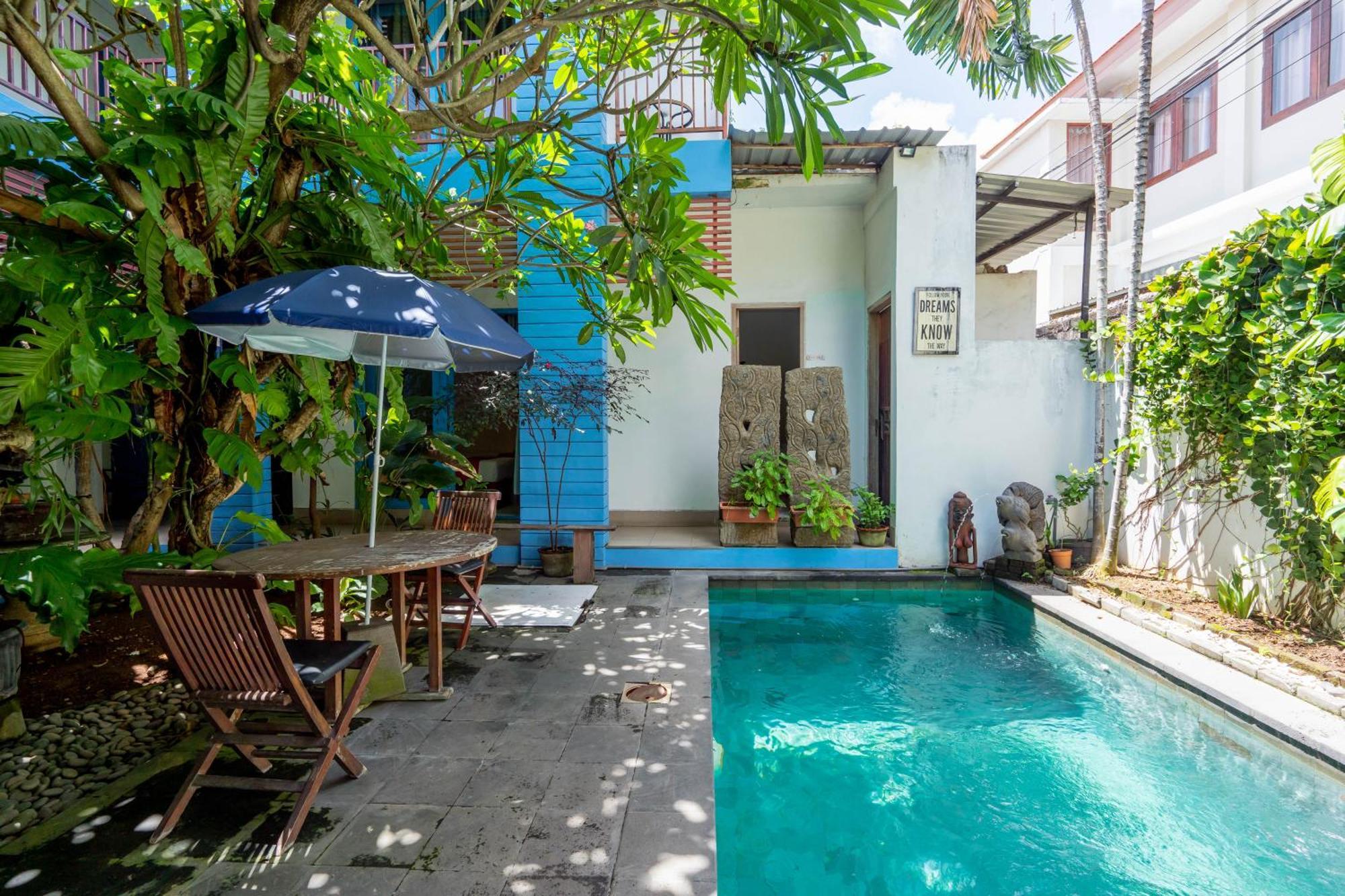 Hôtel Reddoorz Near Pantai Sanur Extérieur photo